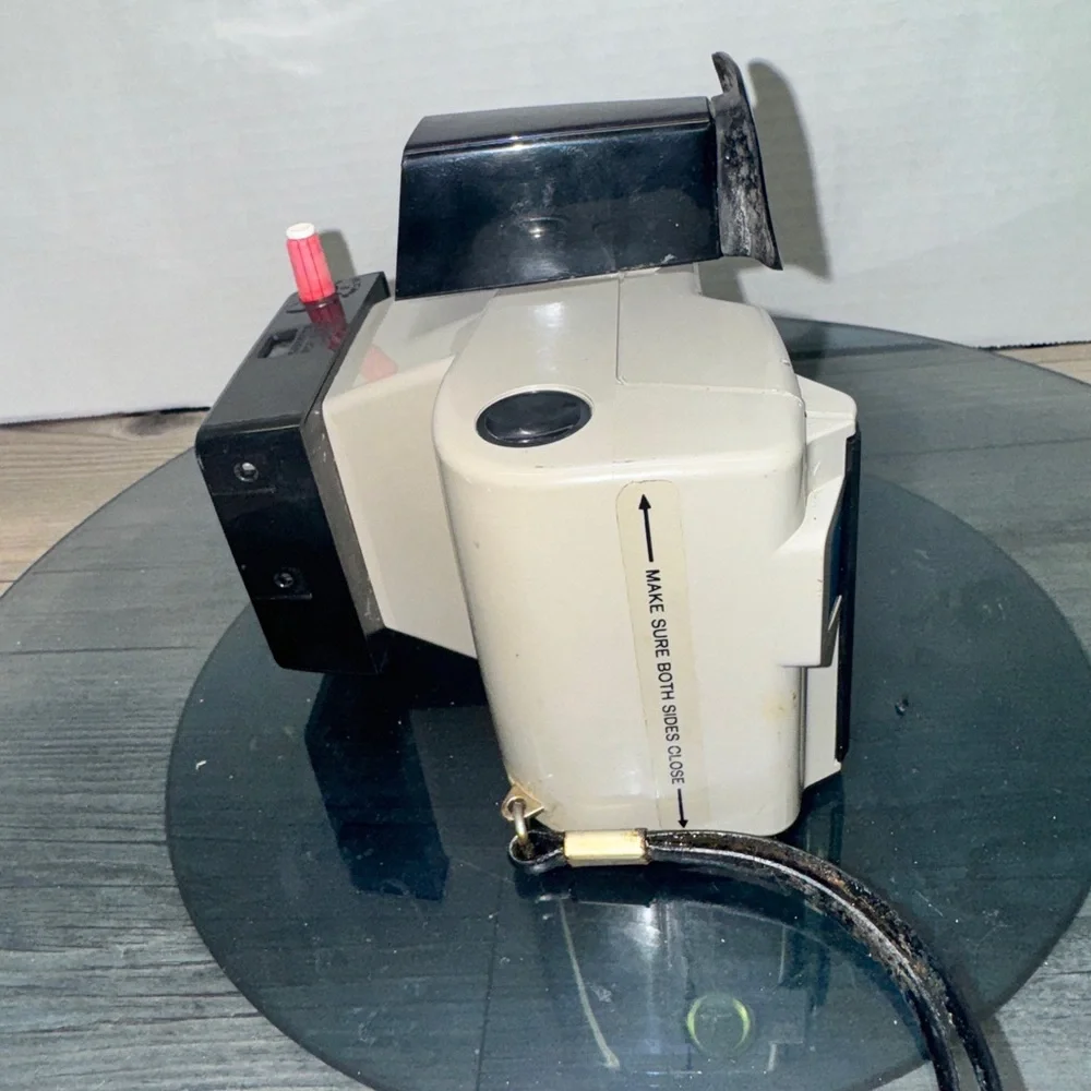 VINTAGE POLAROID Swinger Sentinel Land Camera Model 15 Film Photography